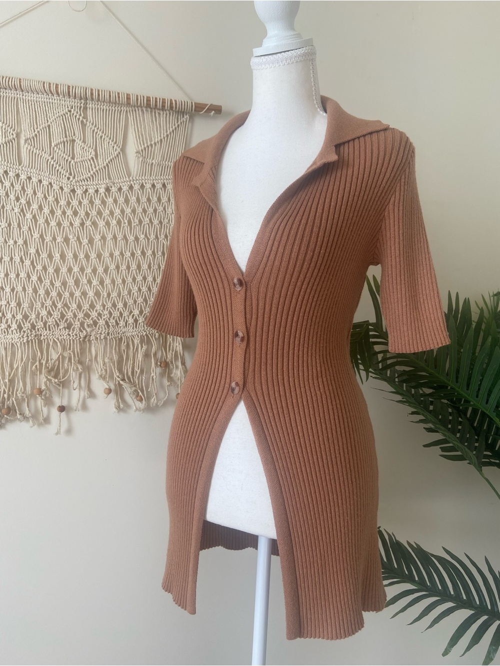 Victoria’s Secret Ribbed Knit Brown Collared Button Top Medium Elbow Sleeve